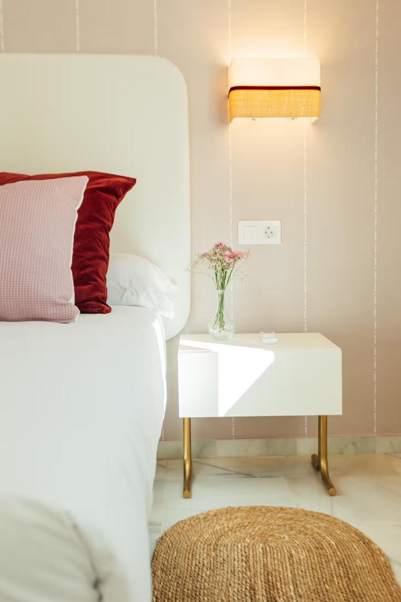 Reformed And Comfy- 2Bd 2Bth- Arenal Apartment Севиля Екстериор снимка