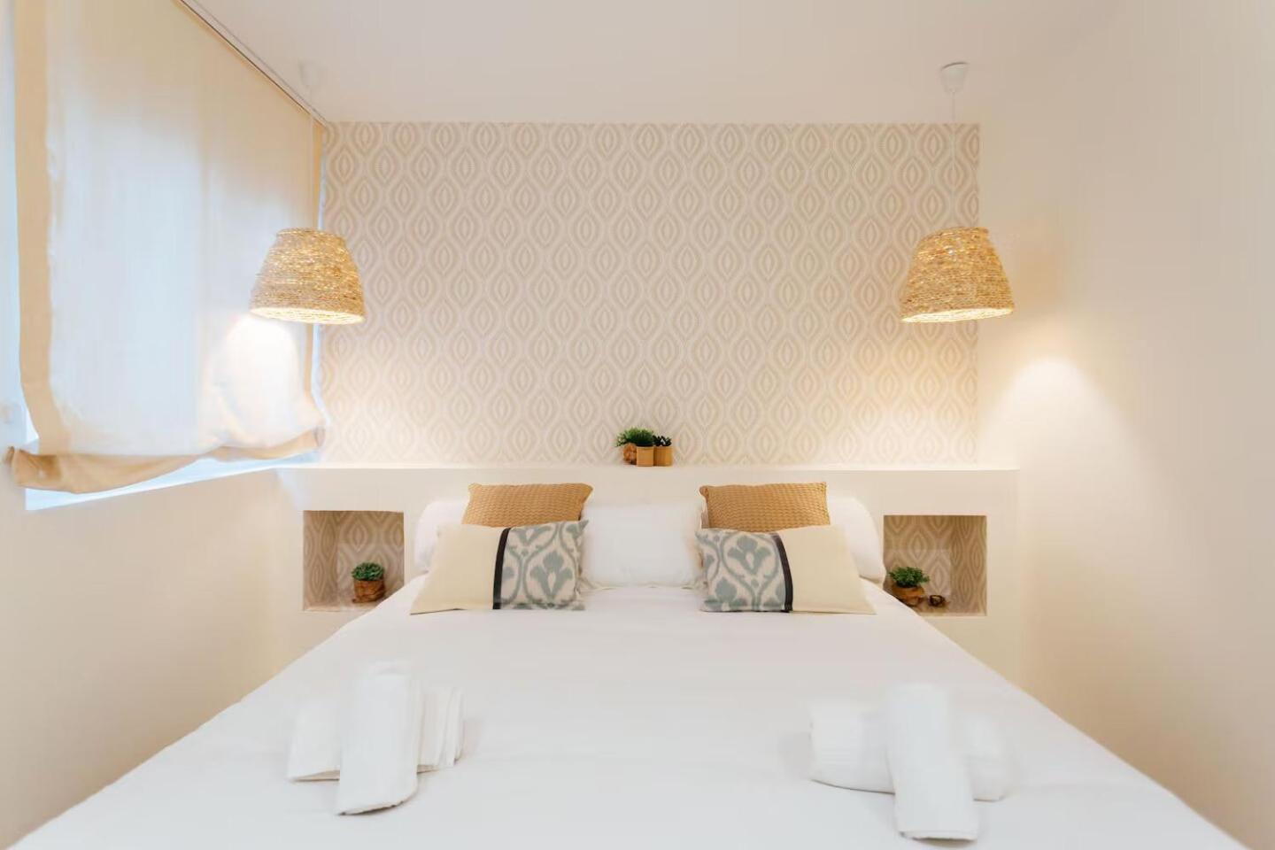 Reformed And Comfy- 2Bd 2Bth- Arenal Apartment Севиля Екстериор снимка