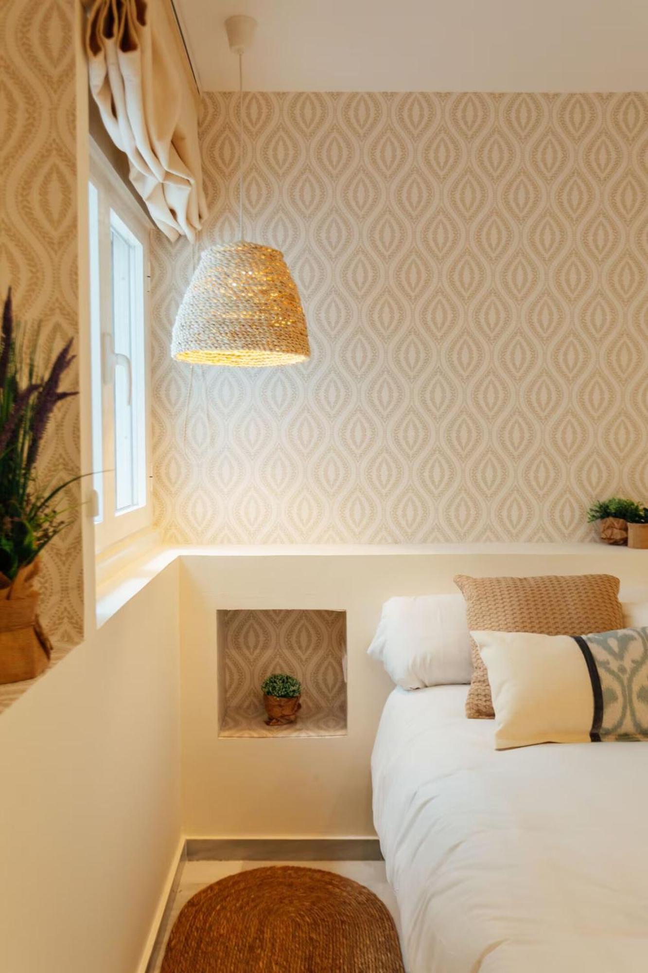 Reformed And Comfy- 2Bd 2Bth- Arenal Apartment Севиля Екстериор снимка